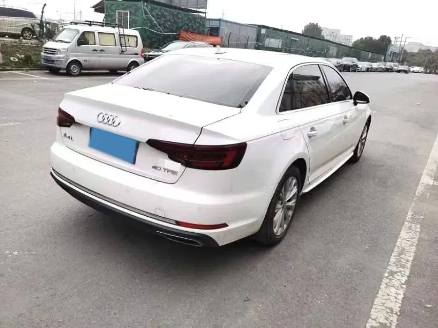 2019 Audi A4L 2.0T 190HP L4 7DCT,autocango,china used car exporter,china ev exporter,chinese used car exporter,chinese used ev exporter