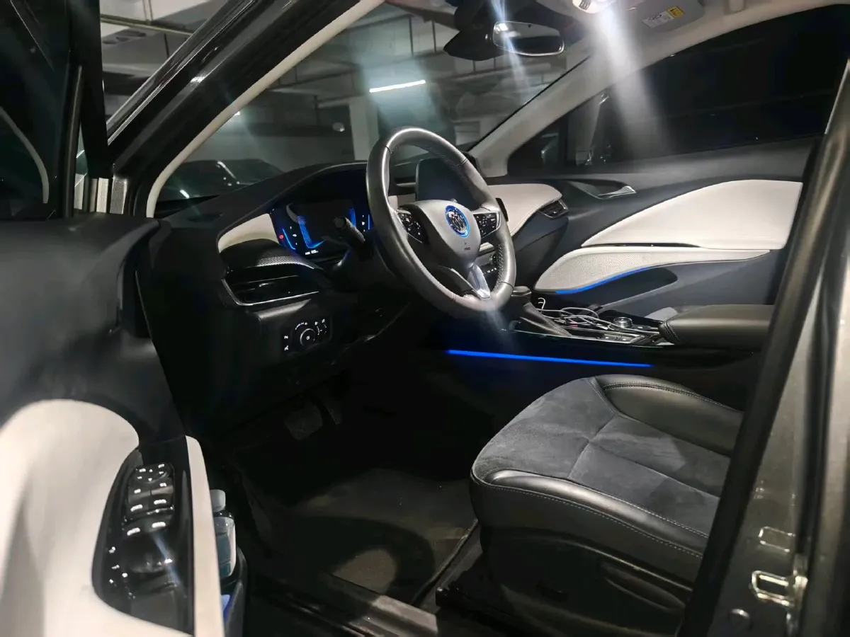 2020 Ford Escape 2.0T 248HP L4 8AT,autocango,china used car exporter,china ev exporter,chinese used car exporter,chinese used ev exporter