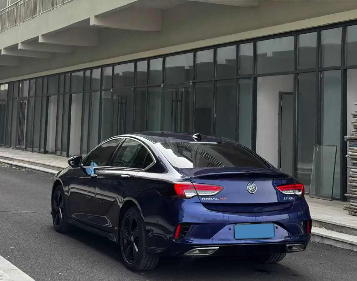 2021 Buick Regal 2.0T 237HP L4 9AT,autocango,china used car exporter,china ev exporter,chinese used car exporter,chinese used ev exporter