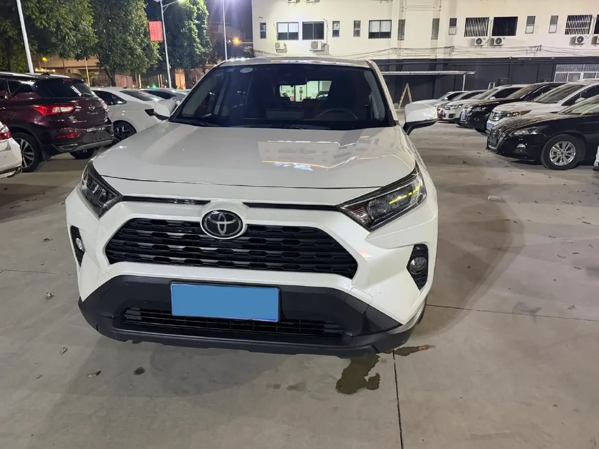 2020 Toyota RAV4 2.0L 171HP L4 CVT,autocango,china used car exporter,china ev exporter,chinese used car exporter,chinese used ev exporter