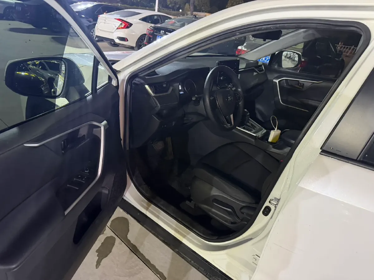 2020 Toyota RAV4 2.0L 171HP L4 CVT,autocango,china used car exporter,china ev exporter,chinese used car exporter,chinese used ev exporter