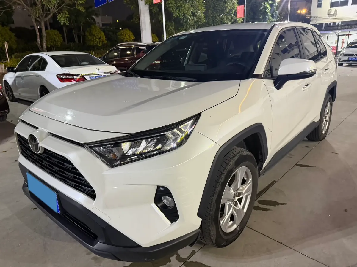 2020 Toyota RAV4 2.0L 171HP L4 CVT,autocango,china used car exporter,china ev exporter,chinese used car exporter,chinese used ev exporter