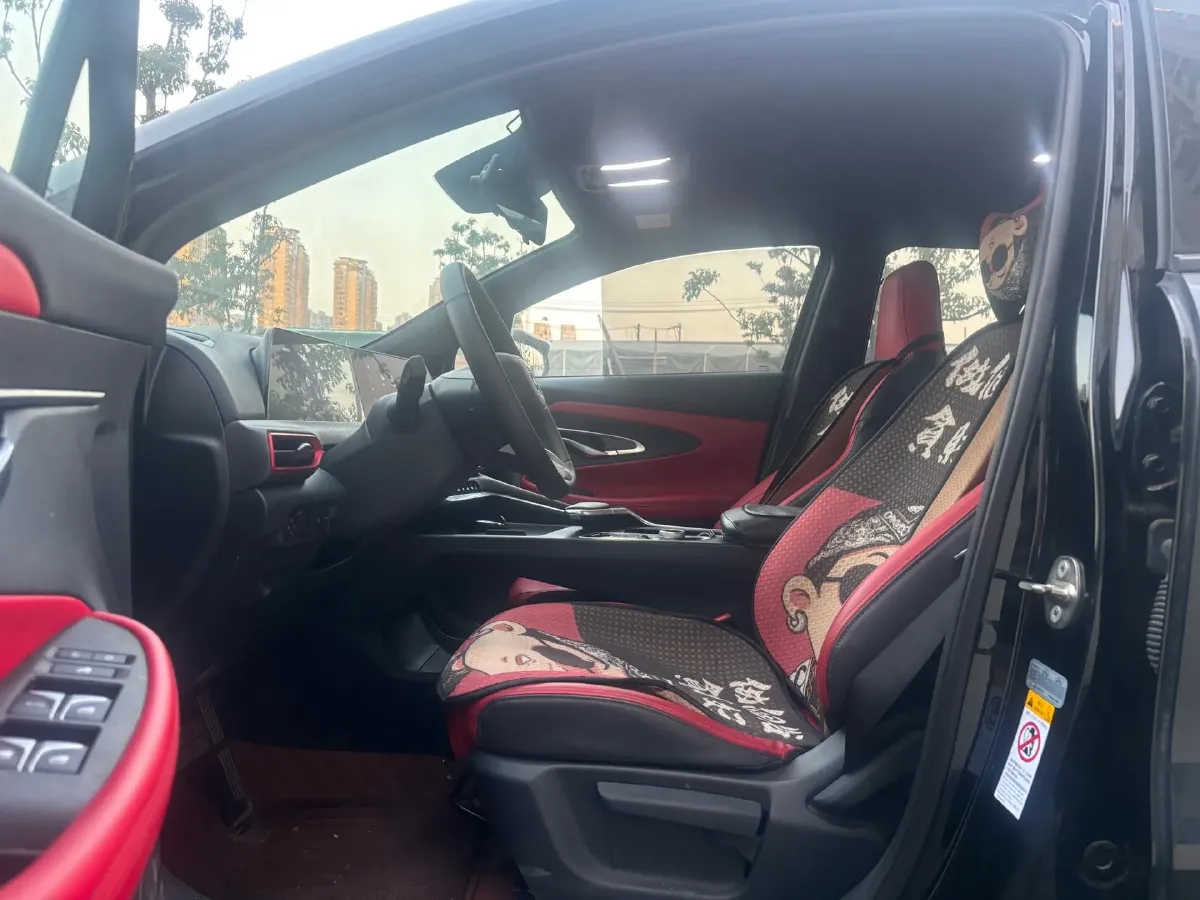 2020 ChangAn UNI-T 1.5T 180HP L4 7DCT,autocango,china used car exporter,china ev exporter,chinese used car exporter,chinese used ev exporter