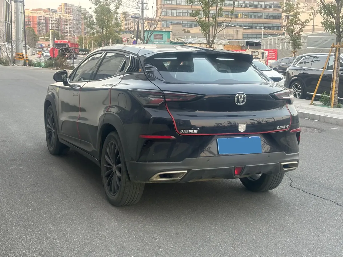 2020 ChangAn UNI-T 1.5T 180HP L4 7DCT,autocango,china used car exporter,china ev exporter,chinese used car exporter,chinese used ev exporter
