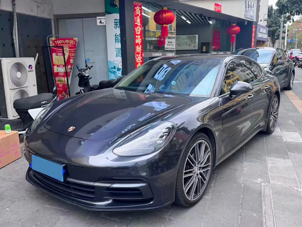 2017 BMW X6 3.0T 306HP L6 8AT,autocango,china used car exporter,china ev exporter,chinese used car exporter,chinese used ev exporter