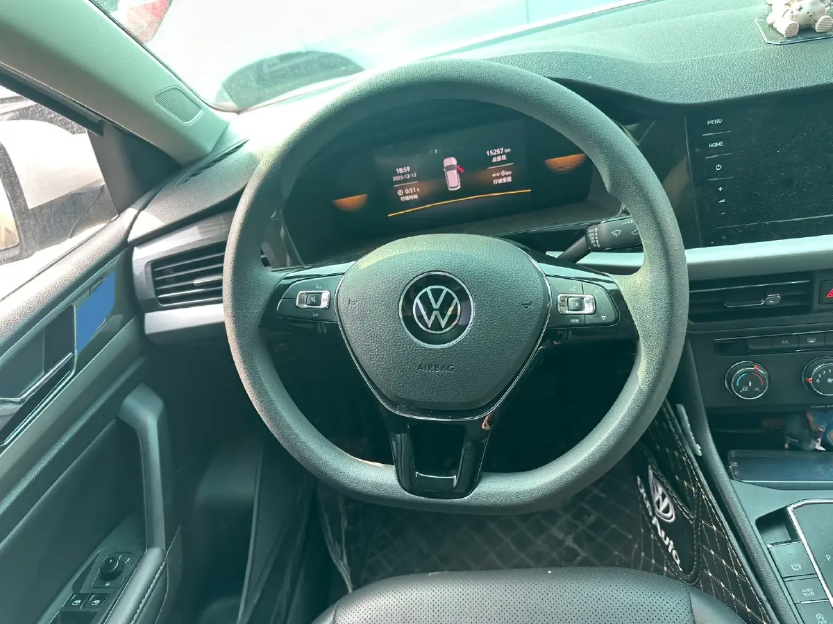 2021 Volkswagen Lavida 1.5L 113HP L4 6AT,autocango,china used car exporter,china ev exporter,chinese used car exporter,chinese used ev exporter