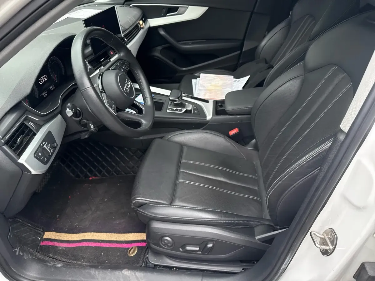 2020 Audi A4L 2.0T 190HP L4 7DCT,autocango,china used car exporter,china ev exporter,chinese used car exporter,chinese used ev exporter