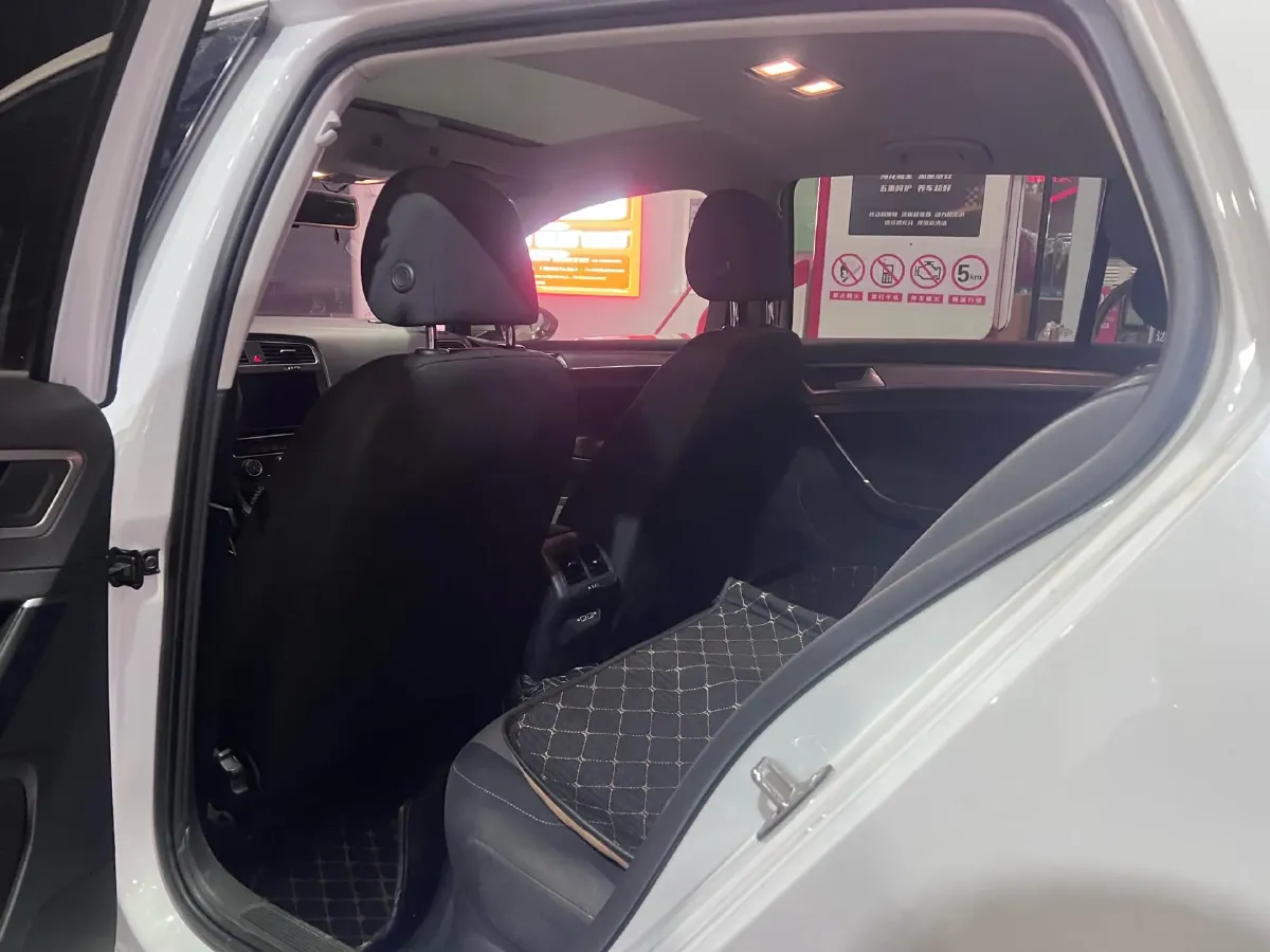 2020 Volkswagen Golf 1.2T 116HP L4 7DCT,autocango,china used car exporter,china ev exporter,chinese used car exporter,chinese used ev exporter