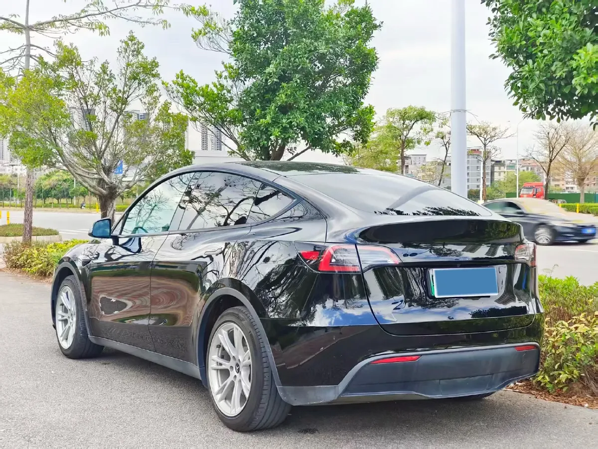 2022 Tesla Model Y BEV 60KWH,autocango,china used car exporter,china ev exporter,chinese used car exporter,chinese used ev exporter