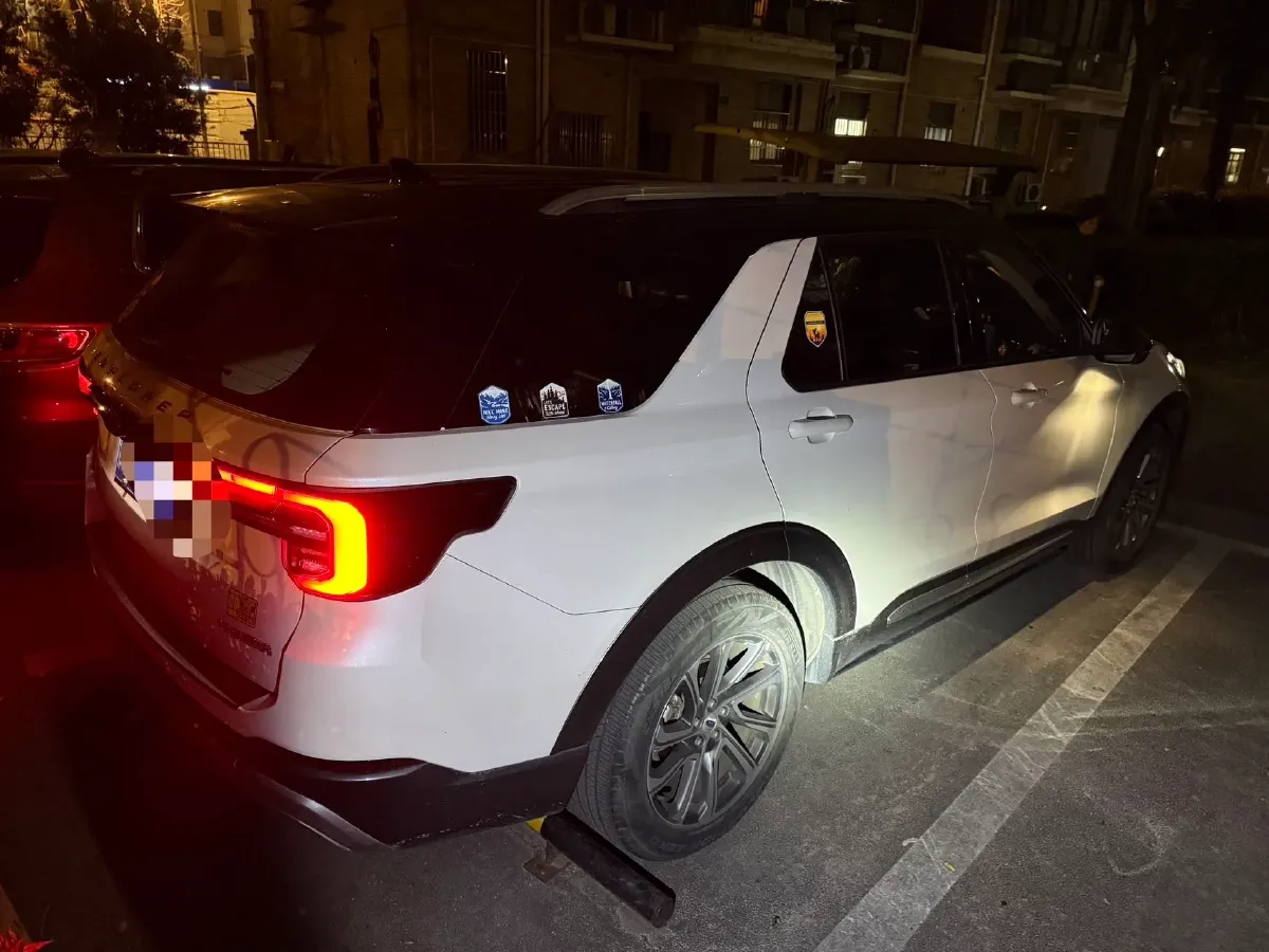 2023 Ford Explorer 2.3T 276HP L4 10AT,autocango,china used car exporter,china ev exporter,chinese used car exporter,chinese used ev exporter