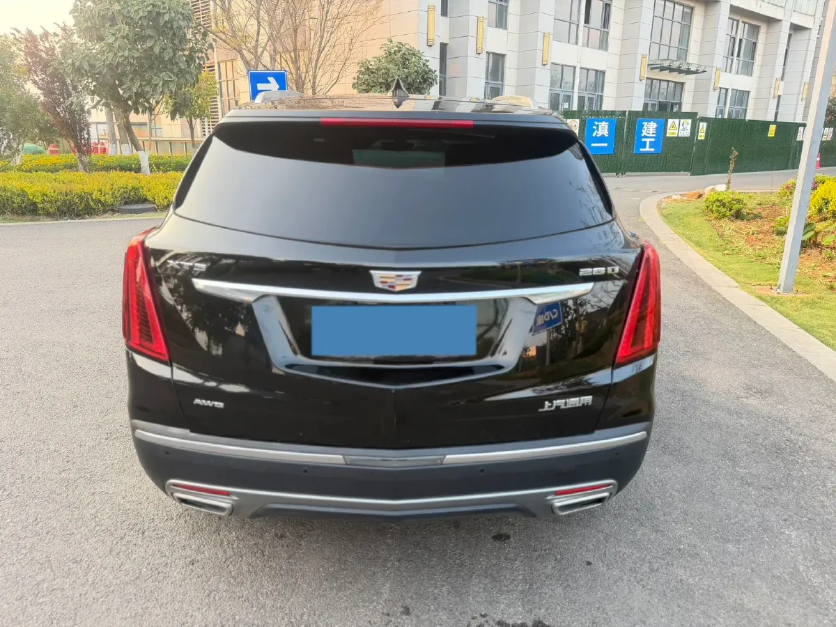 2021 Cadillac XT5 2.0T 237HP L4 9AT,autocango,china used car exporter,china ev exporter,chinese used car exporter,chinese used ev exporter