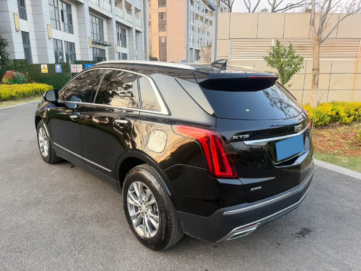 2021 Cadillac XT5 2.0T 237HP L4 9AT,autocango,china used car exporter,china ev exporter,chinese used car exporter,chinese used ev exporter