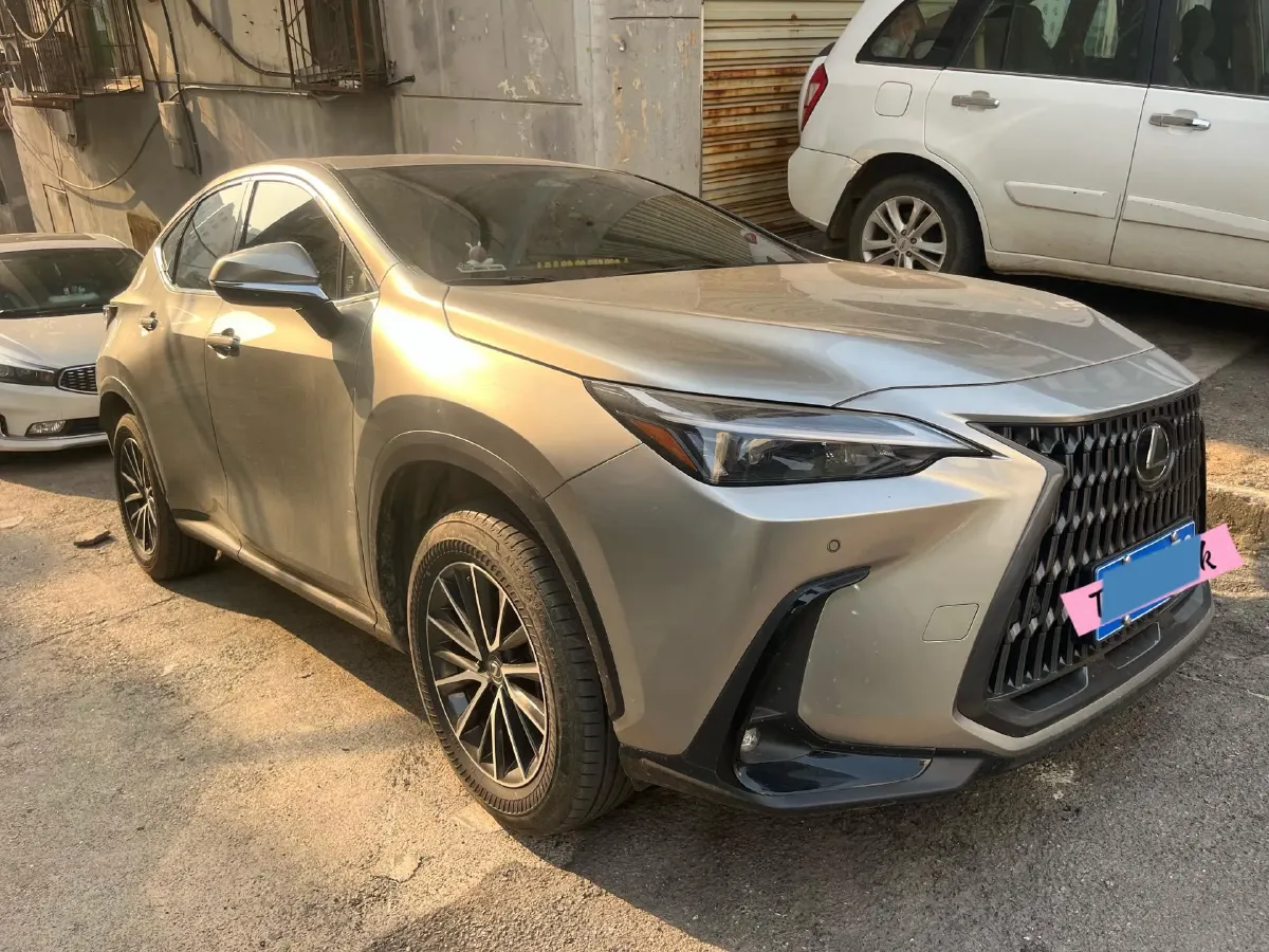 2023 Lexus NX 2.5L 203HP L4 8AT,autocango,china used car exporter,china ev exporter,chinese used car exporter,chinese used ev exporter