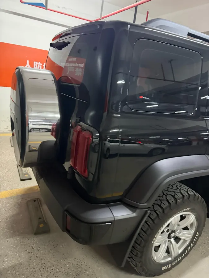 2025 Tank 300 2.0T 227HP L4 9AT,autocango,china used car exporter,china ev exporter,chinese used car exporter,chinese used ev exporter