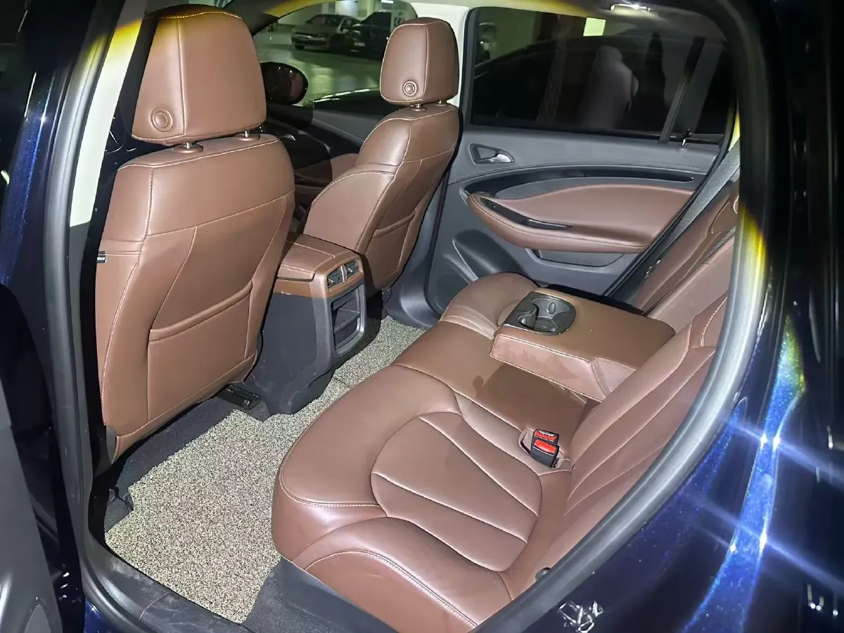 2021 Buick EnvisionPlus 1.5T 169HP L4 7DCT,autocango,china used car exporter,china ev exporter,chinese used car exporter,chinese used ev exporter