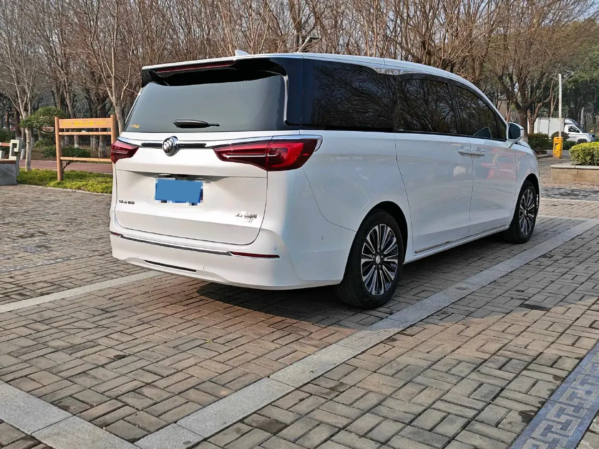2023 Buick GL8 2.0T 237HP L4 9AT,autocango,china used car exporter,china ev exporter,chinese used car exporter,chinese used ev exporter
