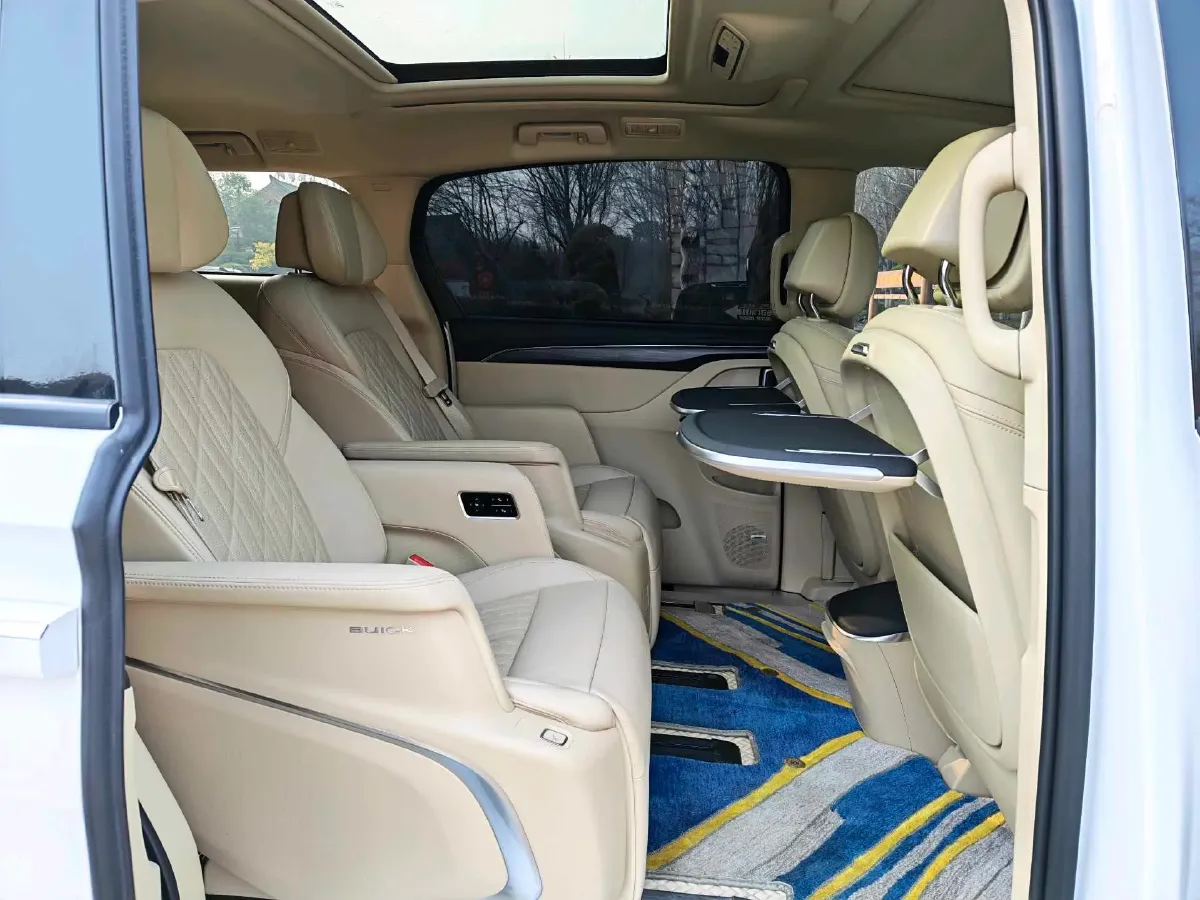 2023 Buick GL8 2.0T 237HP L4 9AT,autocango,china used car exporter,china ev exporter,chinese used car exporter,chinese used ev exporter