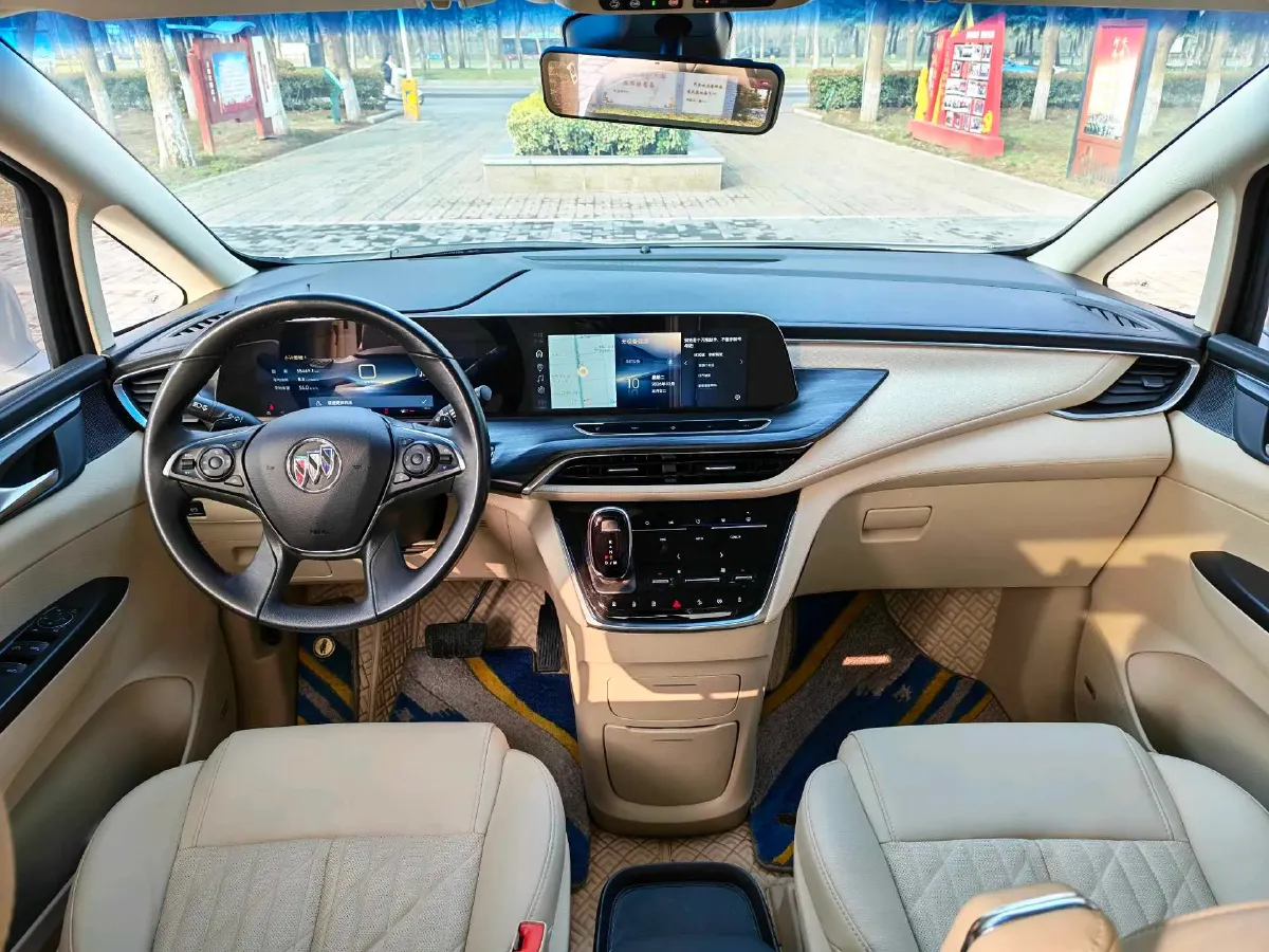 2023 Buick GL8 2.0T 237HP L4 9AT,autocango,china used car exporter,china ev exporter,chinese used car exporter,chinese used ev exporter