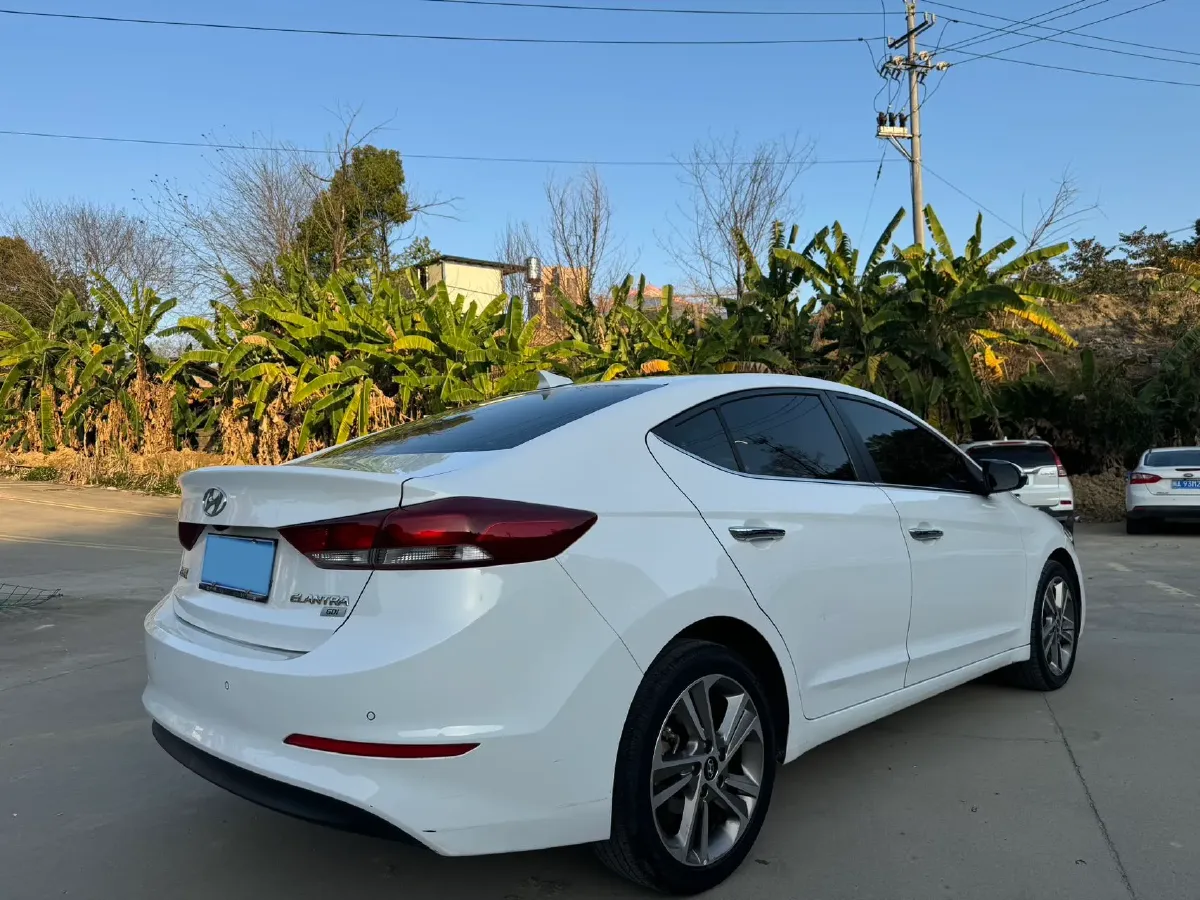 2016 Hyundai Elantra 1.6L 130HP L4 6AT,autocango,china used car exporter,china ev exporter,chinese used car exporter,chinese used ev exporter