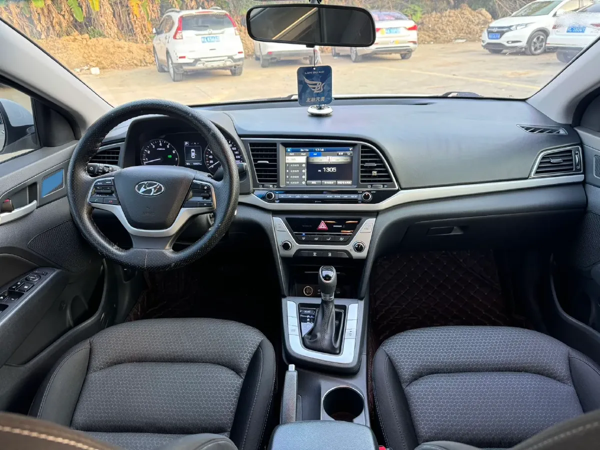 2016 Hyundai Elantra 1.6L 130HP L4 6AT,autocango,china used car exporter,china ev exporter,chinese used car exporter,chinese used ev exporter