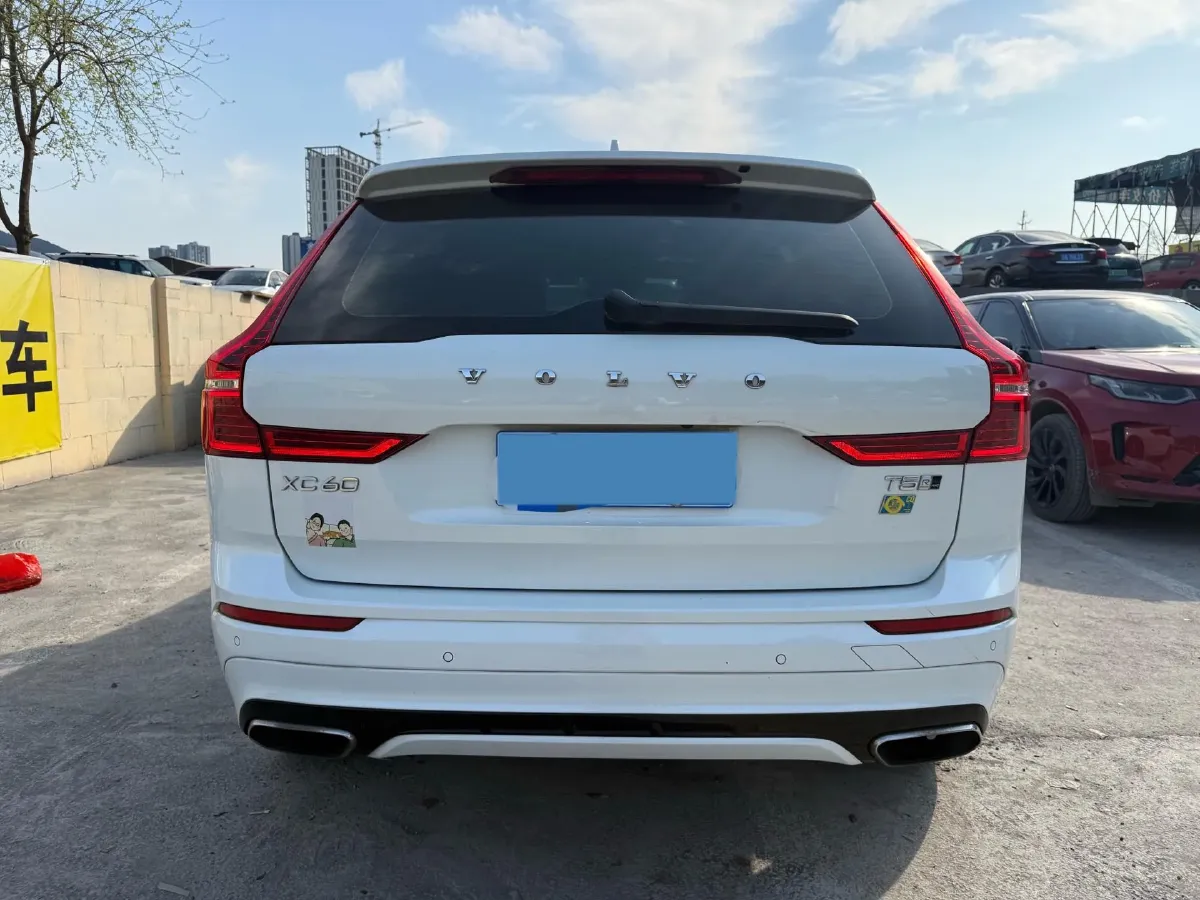 2020 Volvo XC60 2.0T 254HP L4 8AT,autocango,china used car exporter,china ev exporter,chinese used car exporter,chinese used ev exporter