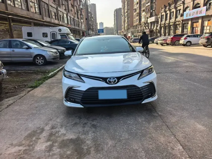 2023 Toyota Camry 2.0L 177HP L4 CVT,autocango,china used car exporter,china ev exporter,chinese used car exporter,chinese used ev exporter