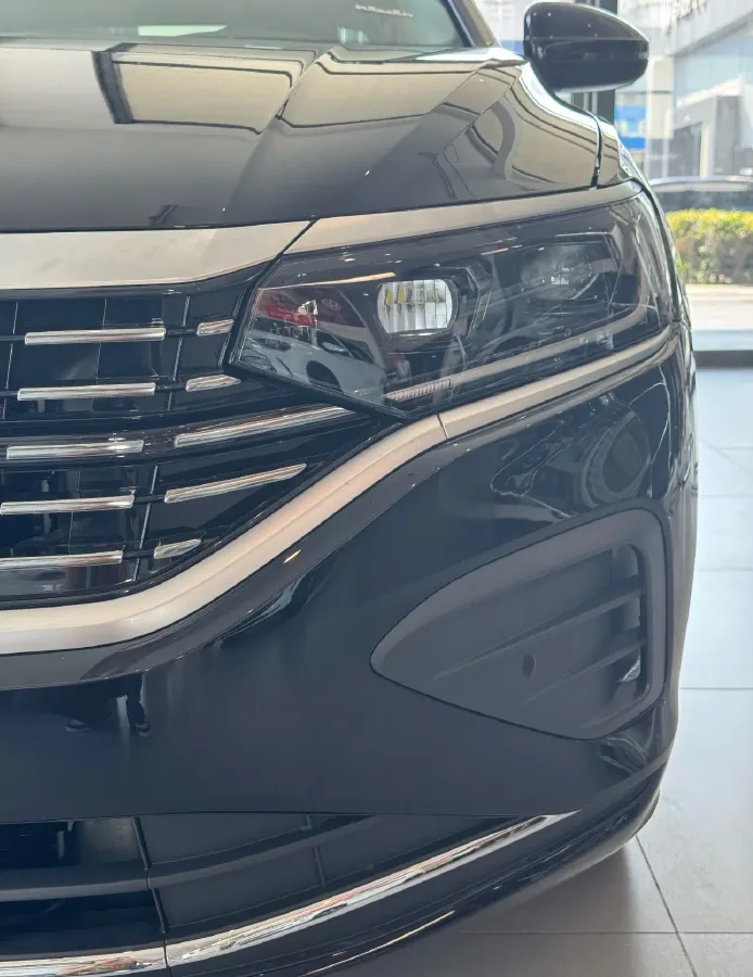 2026 Volkswagen Passat 2.0T 220HP L4 7DCT,autocango,china used car exporter,china ev exporter,chinese used car exporter,chinese used ev exporter