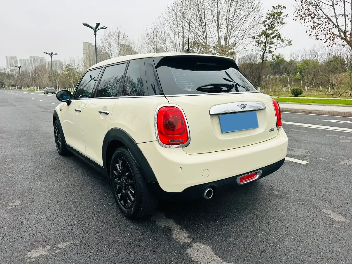 2021 MINI MINI 1.5T 102HP L3 7DCT,autocango,china used car exporter,china ev exporter,chinese used car exporter,chinese used ev exporter