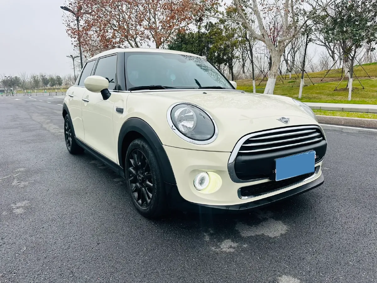 2021 MINI MINI 1.5T 102HP L3 7DCT,autocango,china used car exporter,china ev exporter,chinese used car exporter,chinese used ev exporter