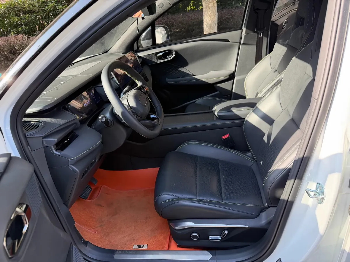 2025 LYNK&CO 06 1.5T 181HP L4 7DCT,autocango,china used car exporter,china ev exporter,chinese used car exporter,chinese used ev exporter