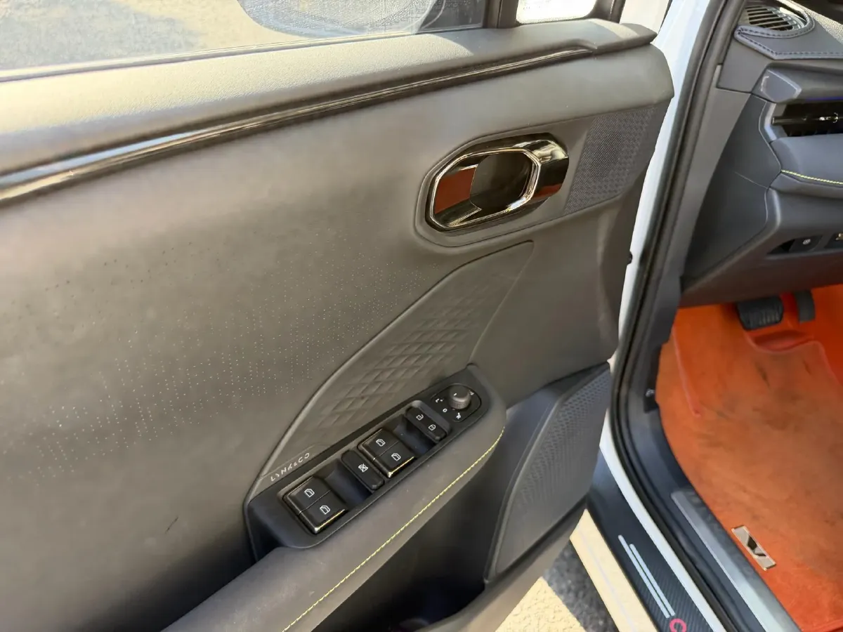 2025 LYNK&CO 06 1.5T 181HP L4 7DCT,autocango,china used car exporter,china ev exporter,chinese used car exporter,chinese used ev exporter