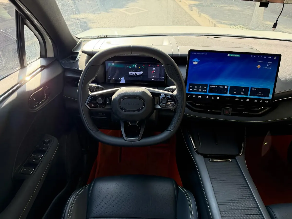 2025 LYNK&CO 06 1.5T 181HP L4 7DCT,autocango,china used car exporter,china ev exporter,chinese used car exporter,chinese used ev exporter