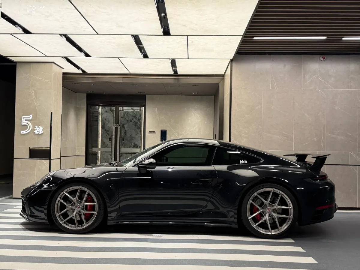 2022 Porsche 911 3.0T 450HP H6 8DCT,autocango,china used car exporter,china ev exporter,chinese used car exporter,chinese used ev exporter