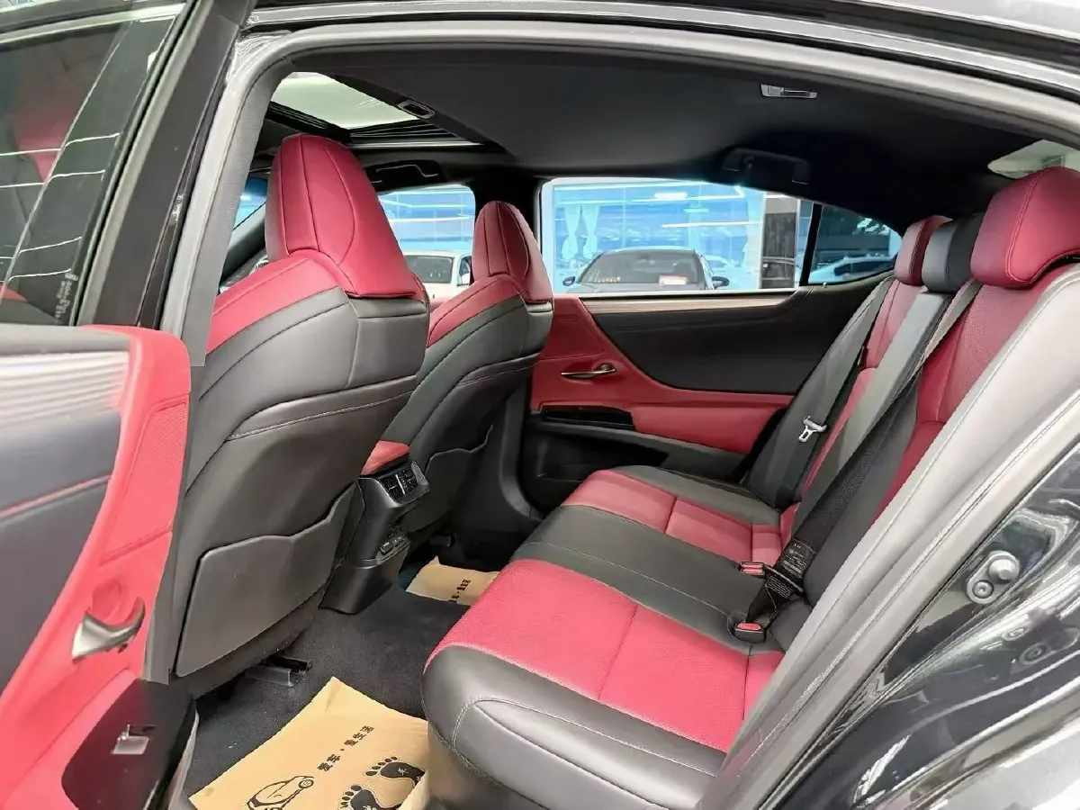 2021 Lexus ES 2.5L 178HP L4 E-CVT Hybrid,autocango,china used car exporter,china ev exporter,chinese used car exporter,chinese used ev exporter