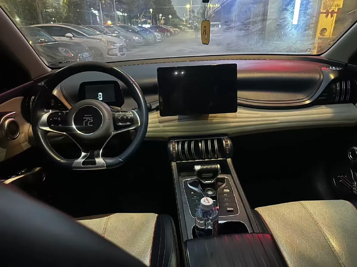 2022 Hycan Z03 BEV 64.23KWH,autocango,china used car exporter,china ev exporter,chinese used car exporter,chinese used ev exporter