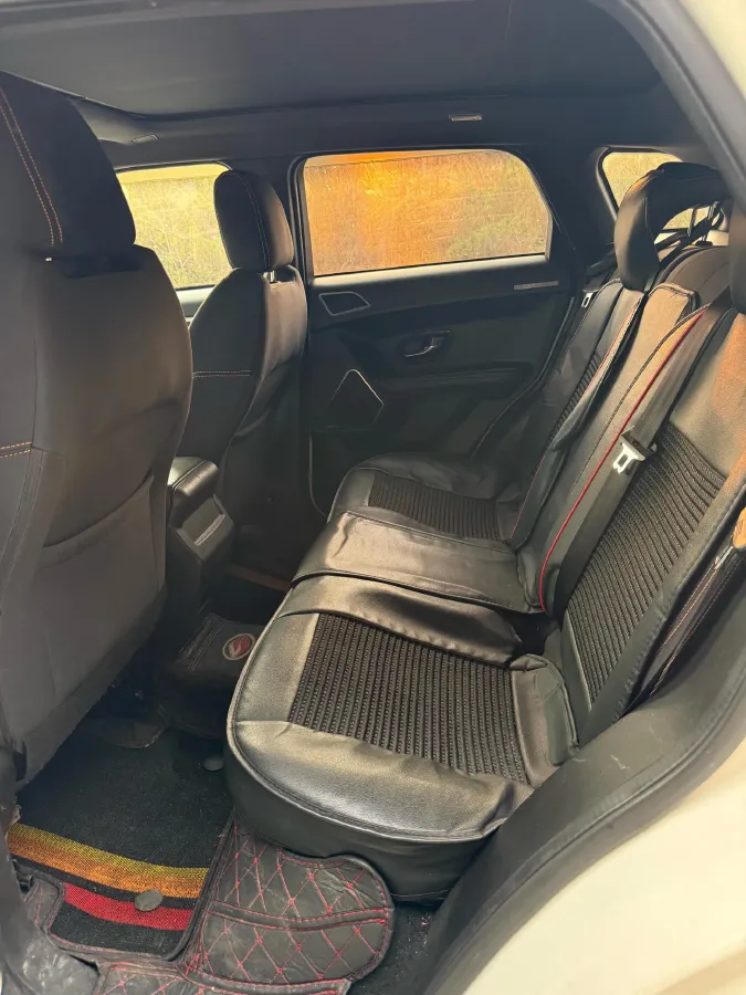 2018 Landwind X7 1.5T 163HP L4 8AT,autocango,china used car exporter,china ev exporter,chinese used car exporter,chinese used ev exporter