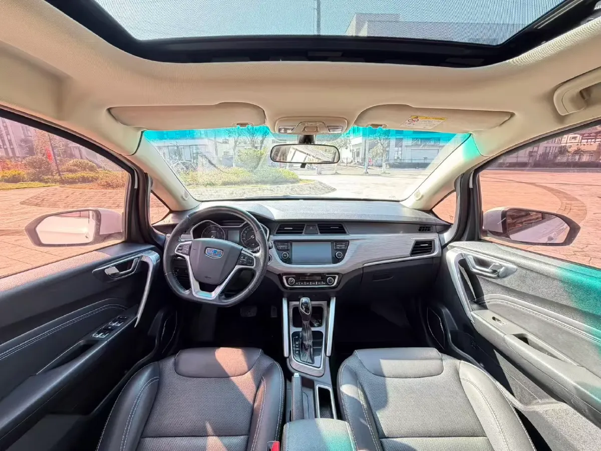 2017 Geely Vision X3 1.5L 102HP L4 4AT,autocango,china used car exporter,china ev exporter,chinese used car exporter,chinese used ev exporter