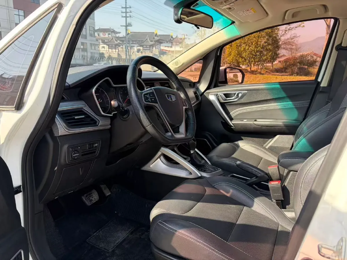 2017 Geely Vision X3 1.5L 102HP L4 4AT,autocango,china used car exporter,china ev exporter,chinese used car exporter,chinese used ev exporter