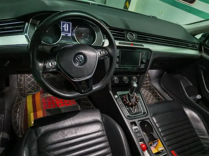 2018 Volkswagen Magotan 1.8T 180HP L4 7DCT,autocango,china used car exporter,china ev exporter,chinese used car exporter,chinese used ev exporter