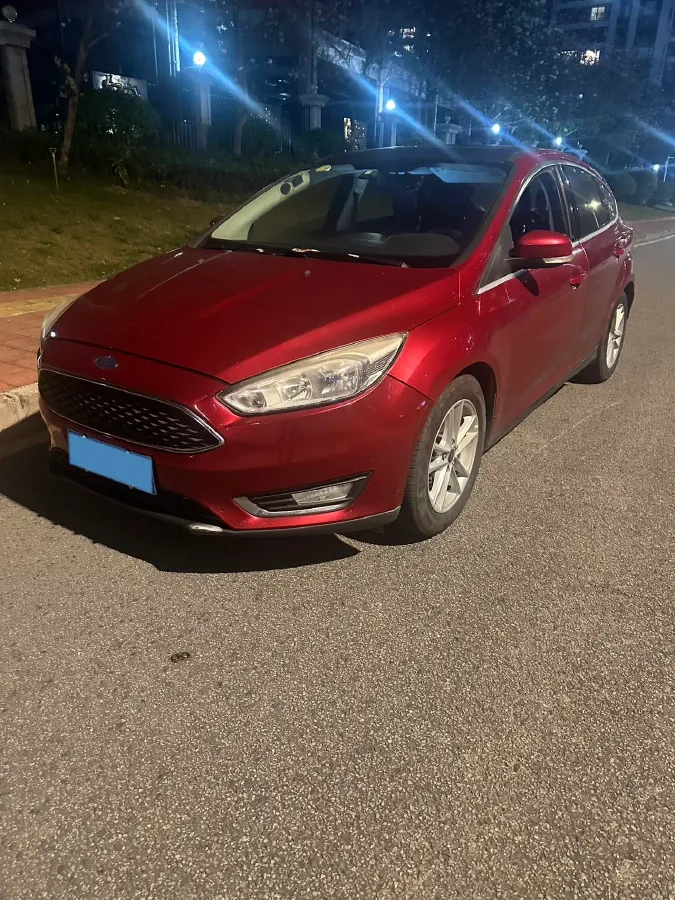 2017 Ford Focus 1.5T 181HP L4 6AT,autocango,china used car exporter,china ev exporter,chinese used car exporter,chinese used ev exporter