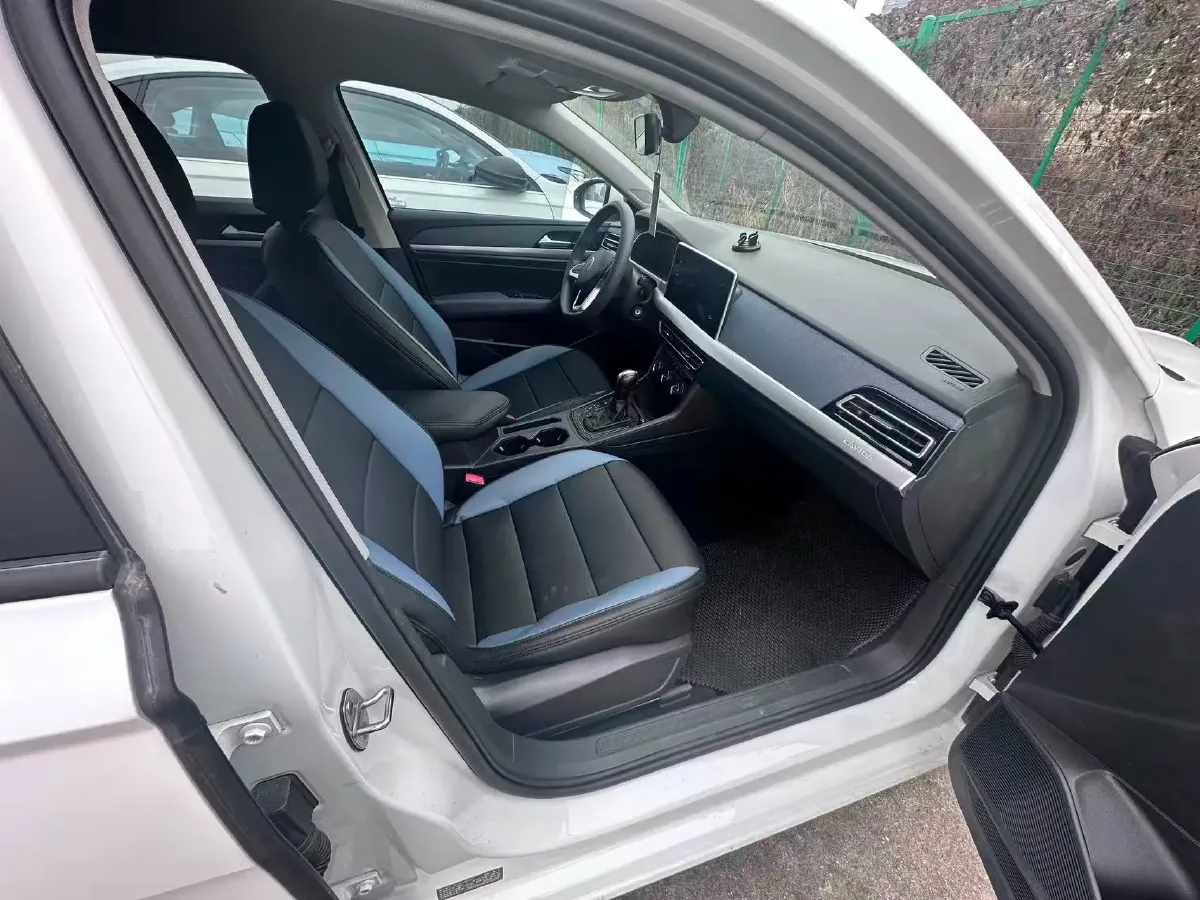 2023 Volkswagen Lavida 1.5L 113HP L4 6AT,autocango,china used car exporter,china ev exporter,chinese used car exporter,chinese used ev exporter
