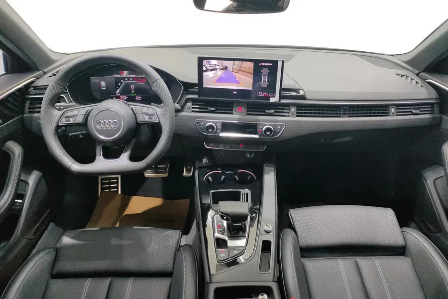 2024 Audi A4L 2.0T 190HP L4 7DCT,autocango,china used car exporter,china ev exporter,chinese used car exporter,chinese used ev exporter