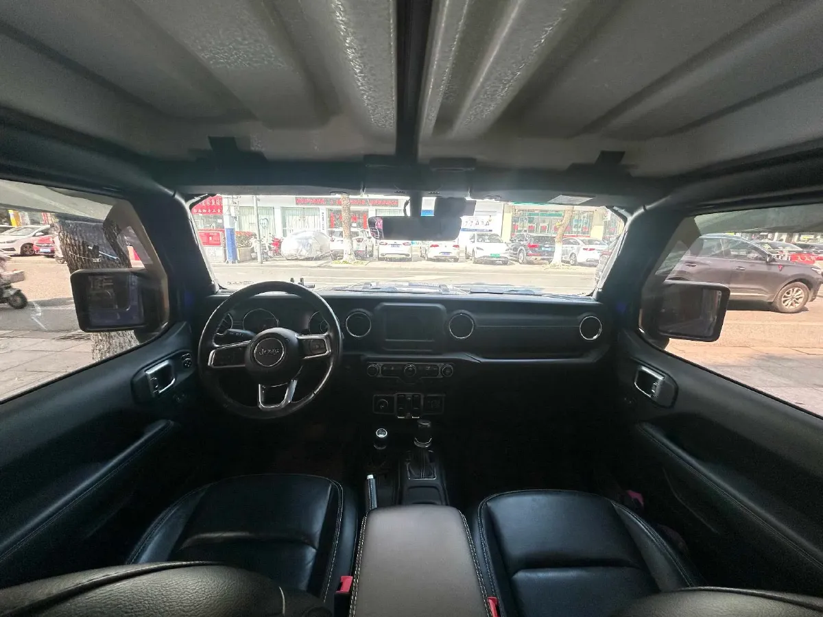 2019 Jeep Wrangler 2.0T 266HP L4 8AT,autocango,china used car exporter,china ev exporter,chinese used car exporter,chinese used ev exporter
