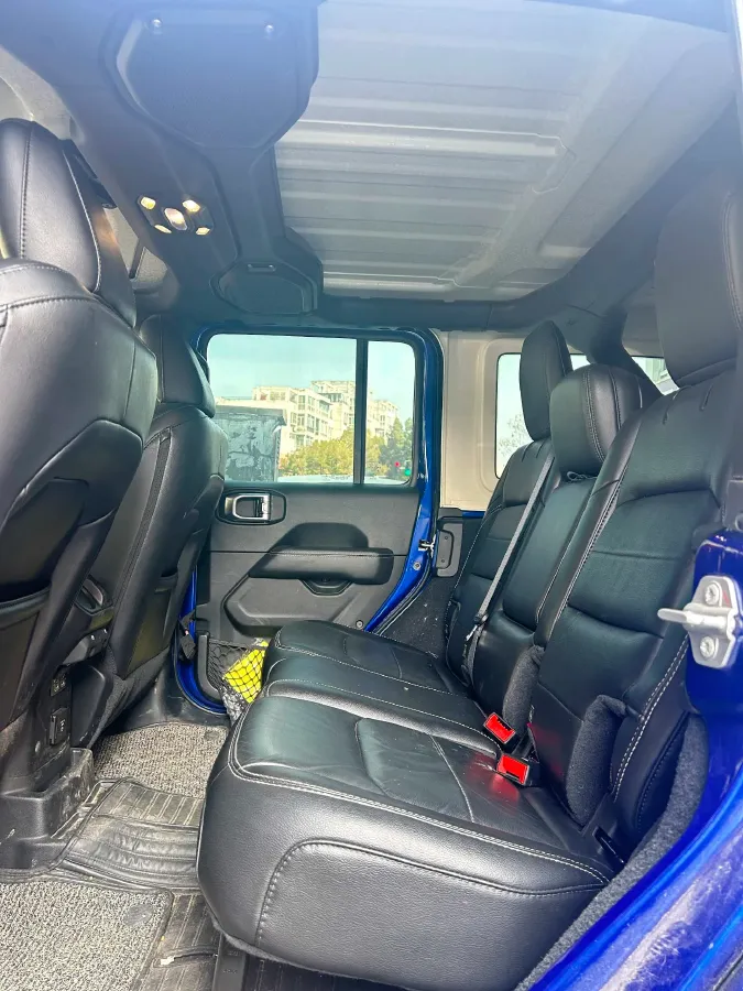 2019 Jeep Wrangler 2.0T 266HP L4 8AT,autocango,china used car exporter,china ev exporter,chinese used car exporter,chinese used ev exporter