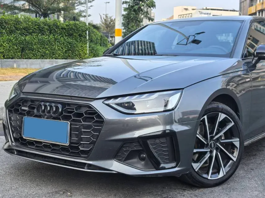 2023 Audi A4L 2.0T 190HP L4 7DCT,autocango,china used car exporter,china ev exporter,chinese used car exporter,chinese used ev exporter