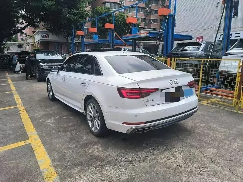 2019 Audi A4L 2.0T 190HP L4 7DCT,autocango,china used car exporter,china ev exporter,chinese used car exporter,chinese used ev exporter