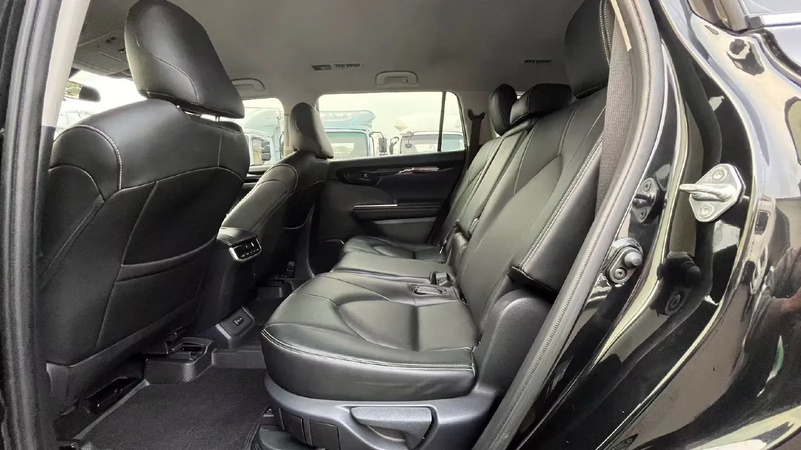 2024 Toyota Highlander 2.5L 189HP L4 E-CVT Hybrid,autocango,china used car exporter,china ev exporter,chinese used car exporter,chinese used ev exporter