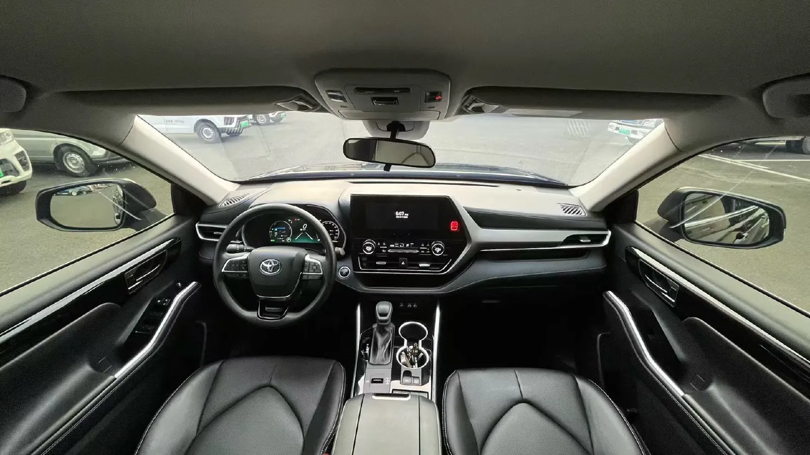 2024 Toyota Highlander 2.5L 189HP L4 E-CVT Hybrid,autocango,china used car exporter,china ev exporter,chinese used car exporter,chinese used ev exporter