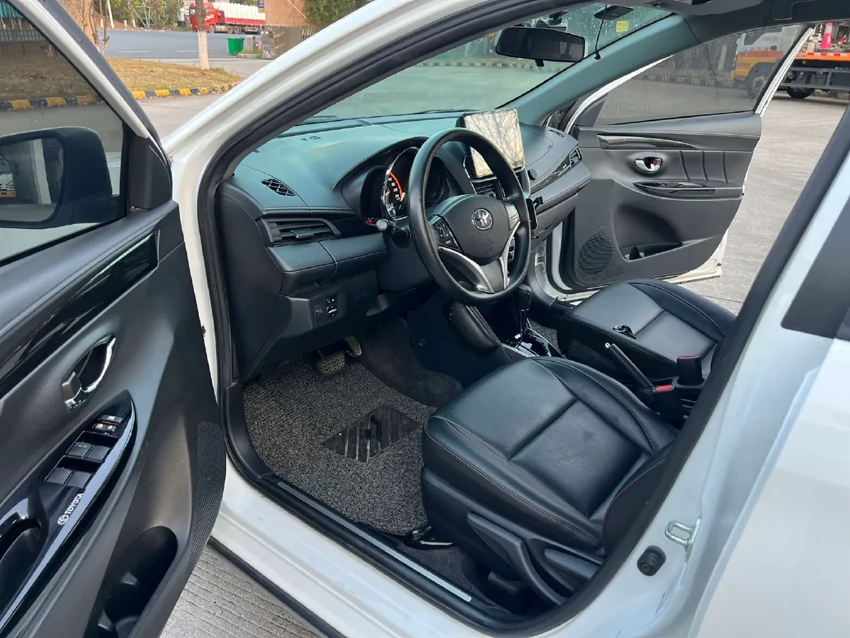 2022 Toyota Yaris L 1.5L 112HP L4 CVT,autocango,china used car exporter,china ev exporter,chinese used car exporter,chinese used ev exporter