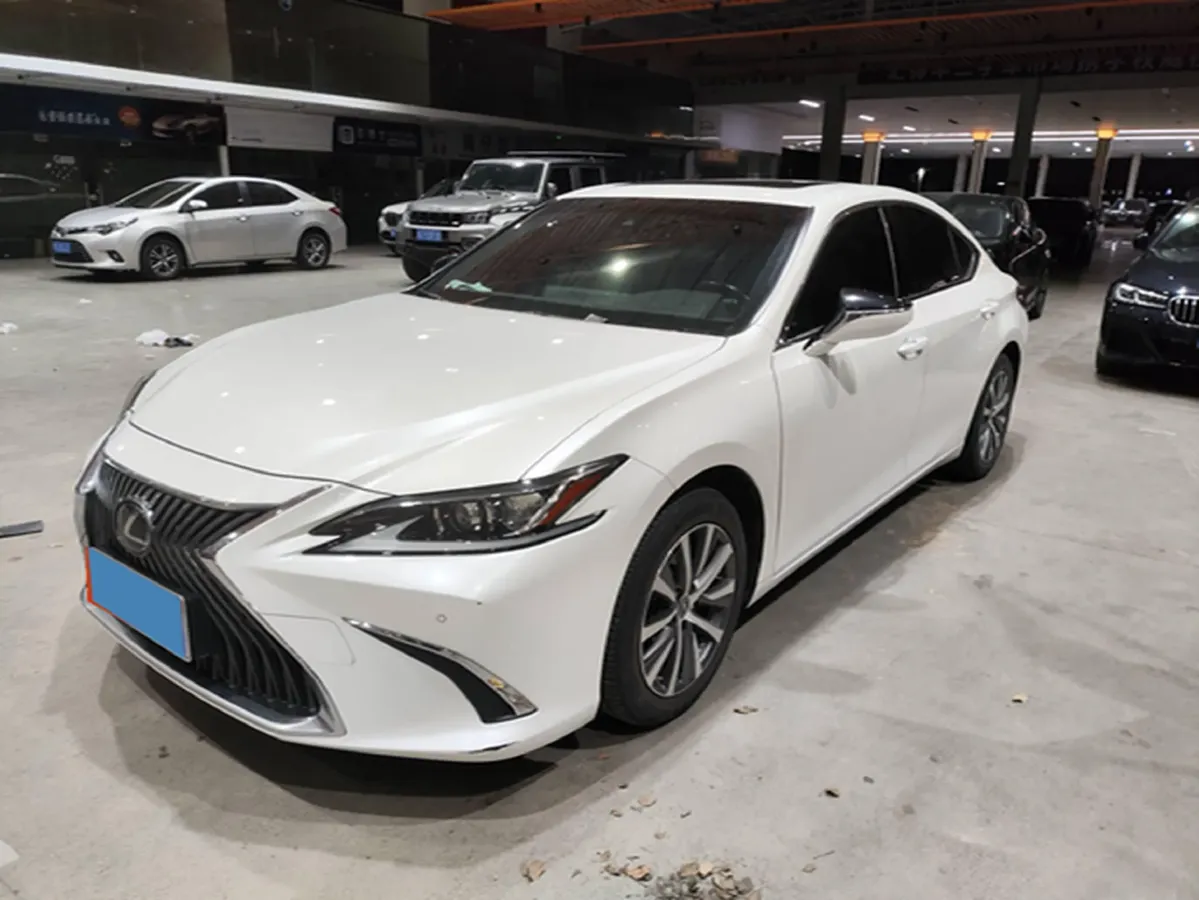 2020 Lexus ES 2.0L 173HP L4 CVT,autocango,china used car exporter,china ev exporter,chinese used car exporter,chinese used ev exporter